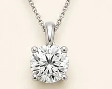 Dije de Diamante Solitario — detalle
