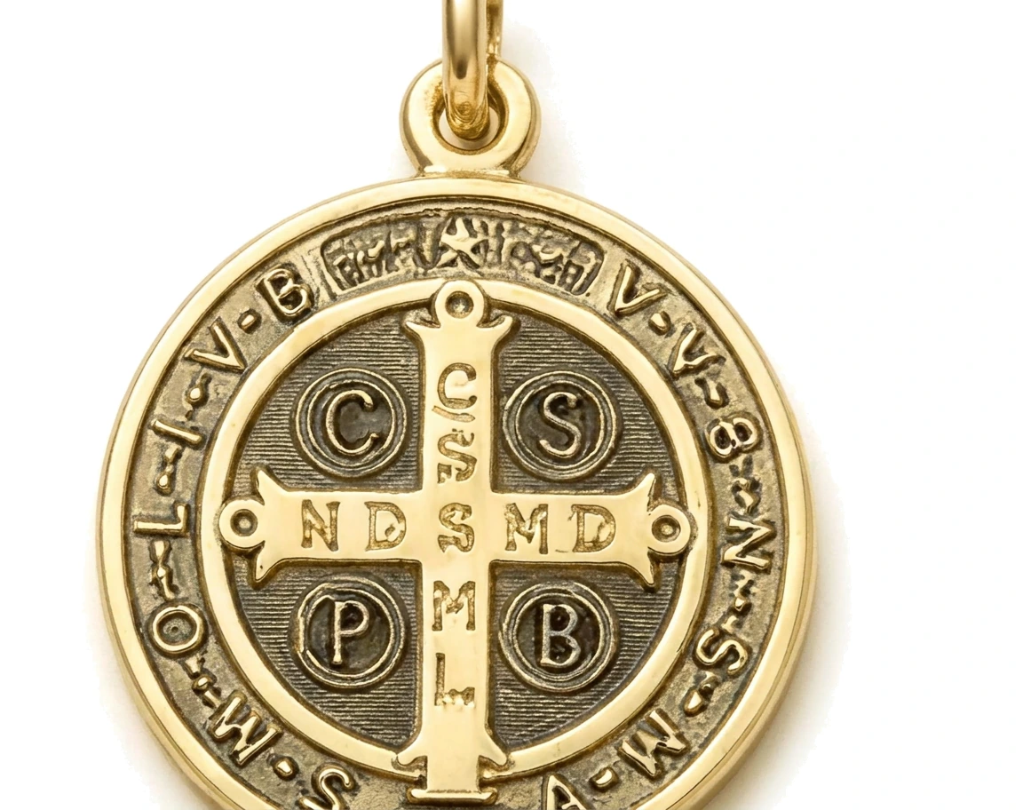 Medalla San Benito — detalle