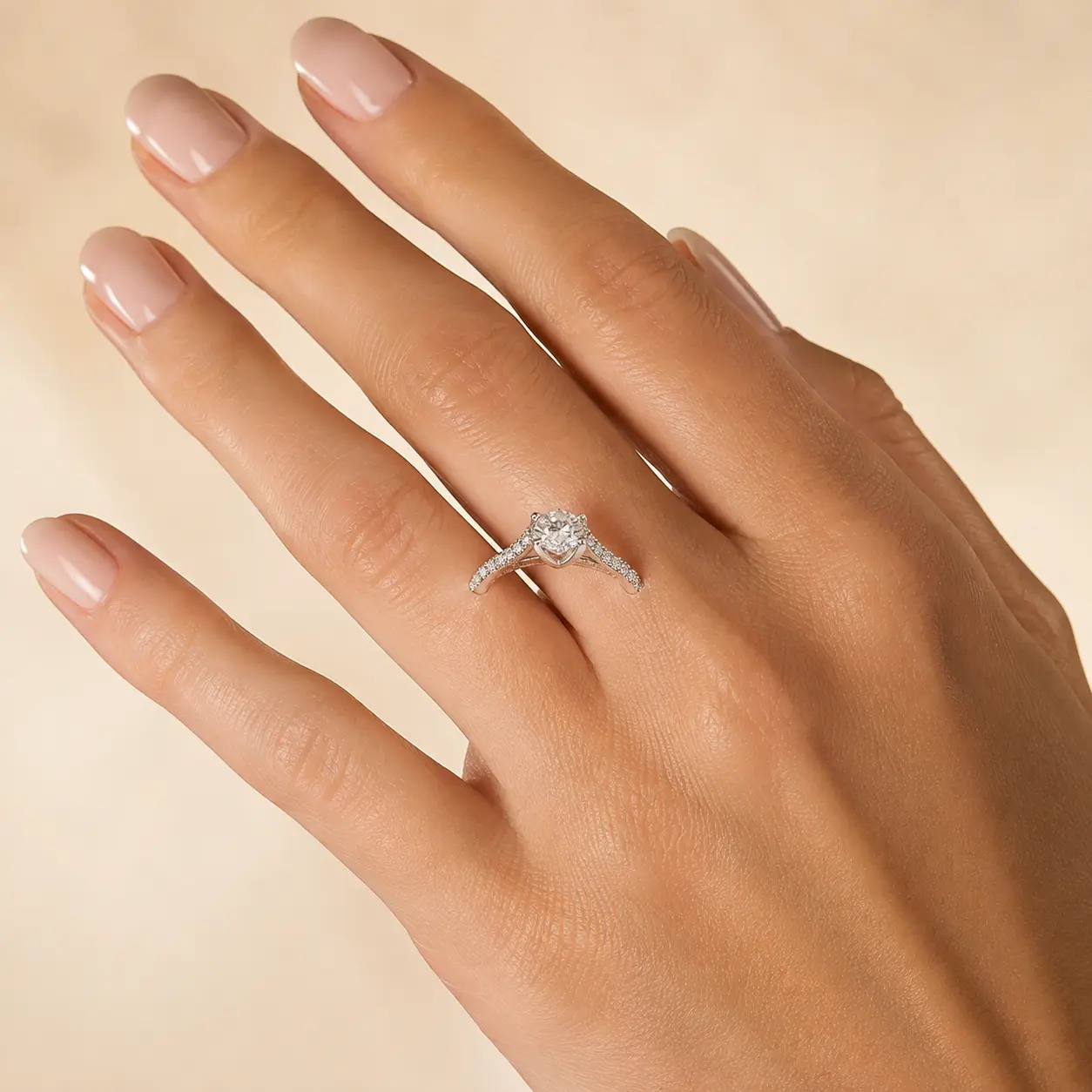 Anillo de Compromiso Catedral con Pavé