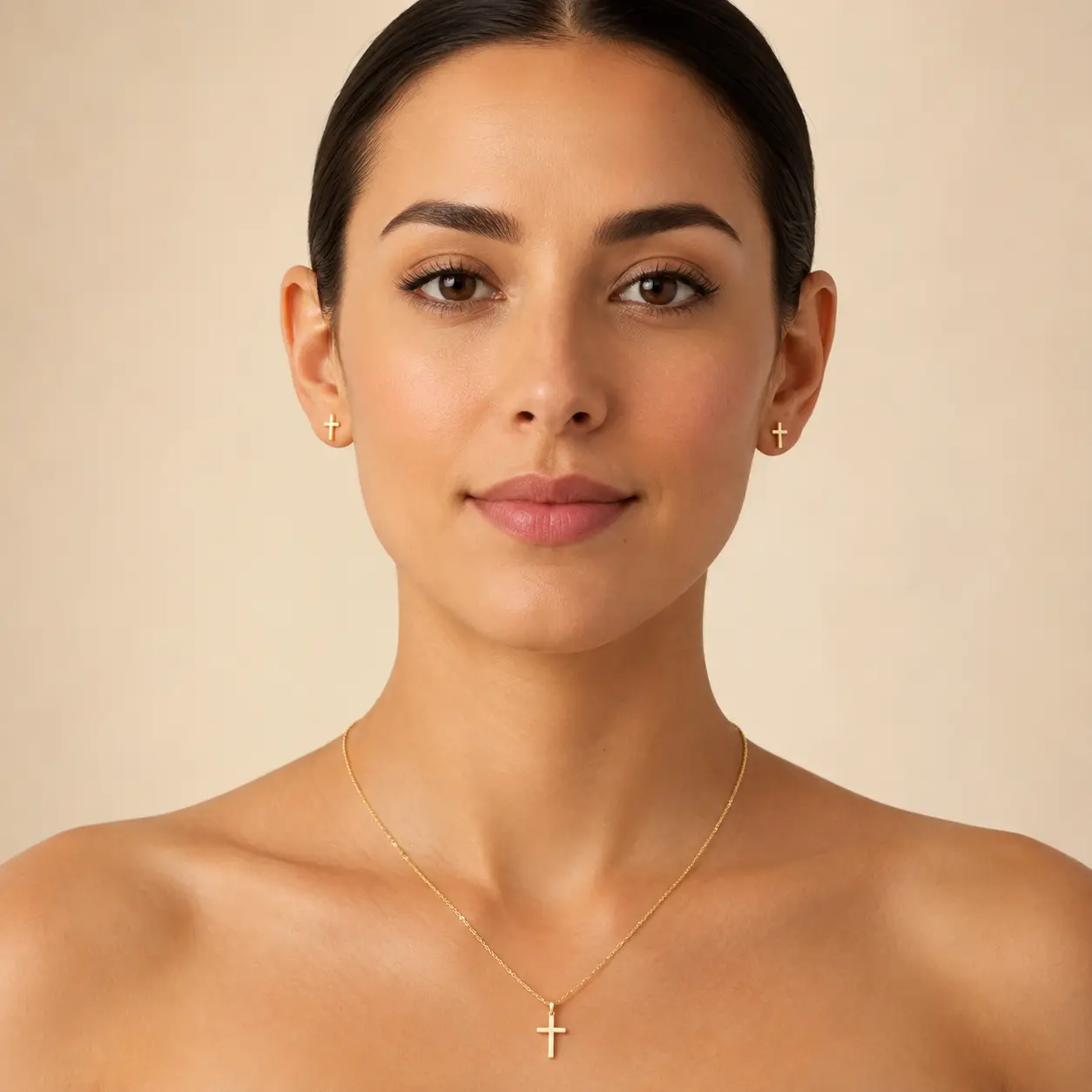 Juego de Cruz: Collar y Aretes