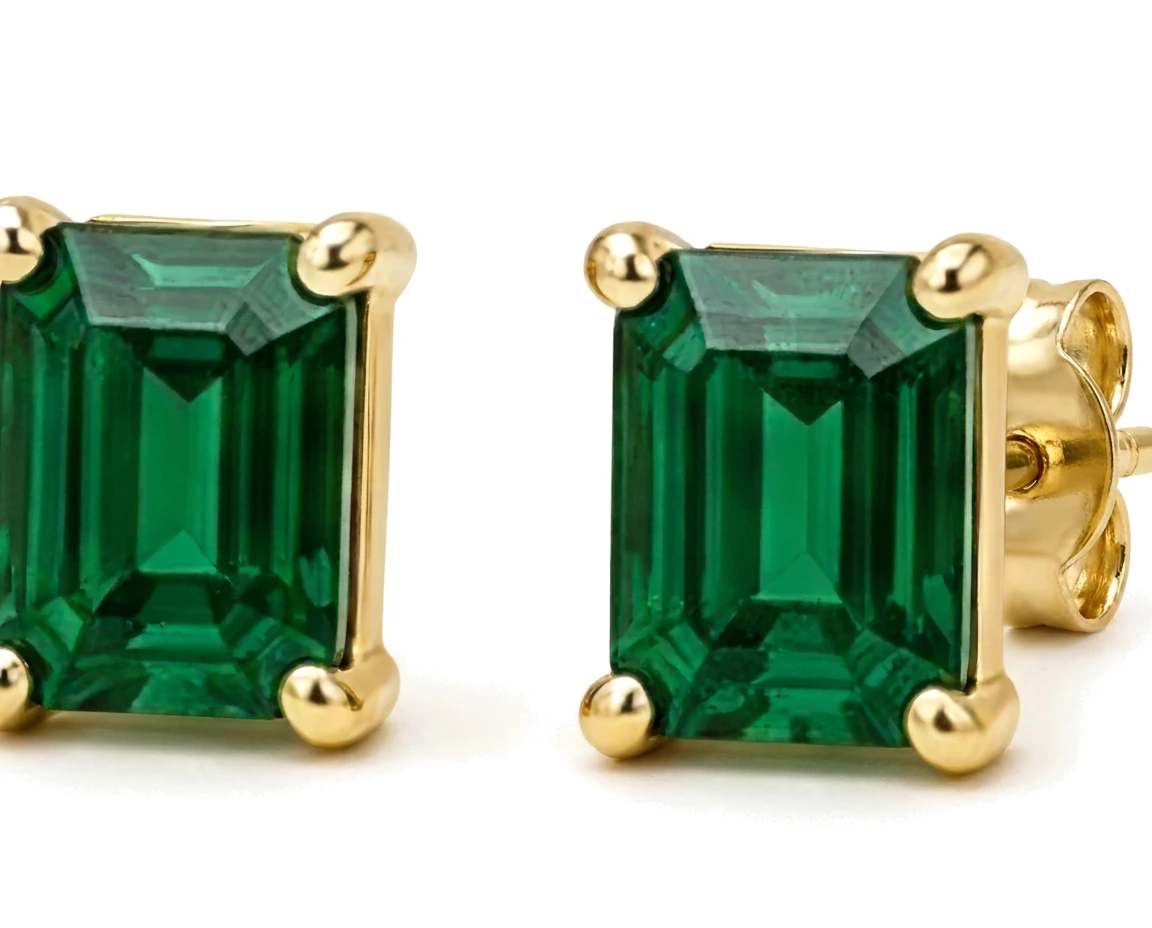 Arete de Esmeralda de Color — detalle