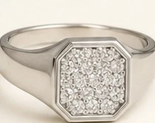 Anillo Sello con Diamantes — detalle