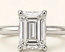 Anillo de Compromiso Solitario Corte Esmeralda — detalle
