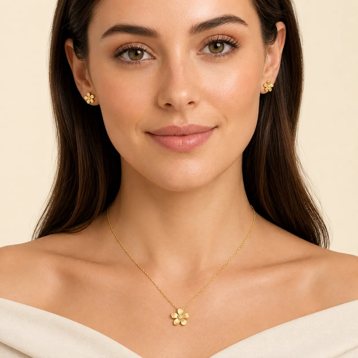 Juego de Flor: Collar y Aretes