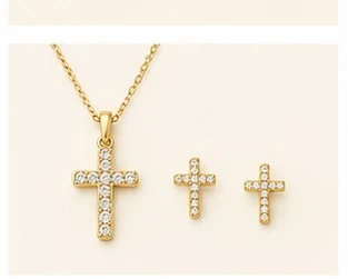 Juego de Cruz: Collar y Aretes